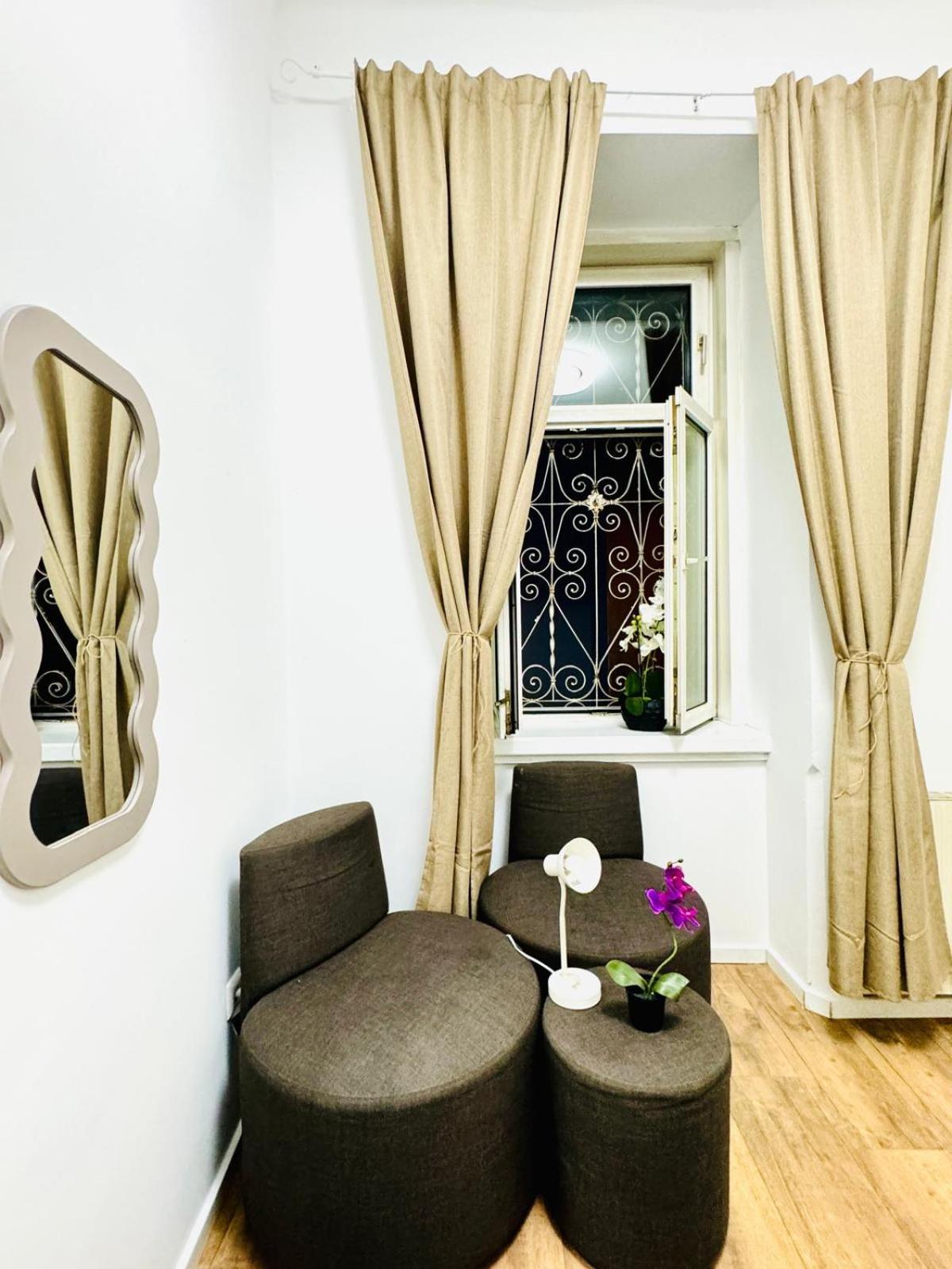 Cozy 9Br Shared Apartment, Only 12Min Walk To Augarten Βιέννη Εξωτερικό φωτογραφία