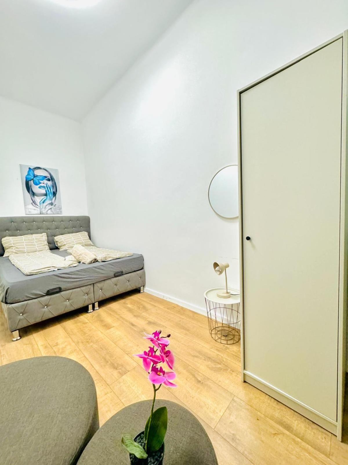 Cozy 9Br Shared Apartment, Only 12Min Walk To Augarten Βιέννη Εξωτερικό φωτογραφία