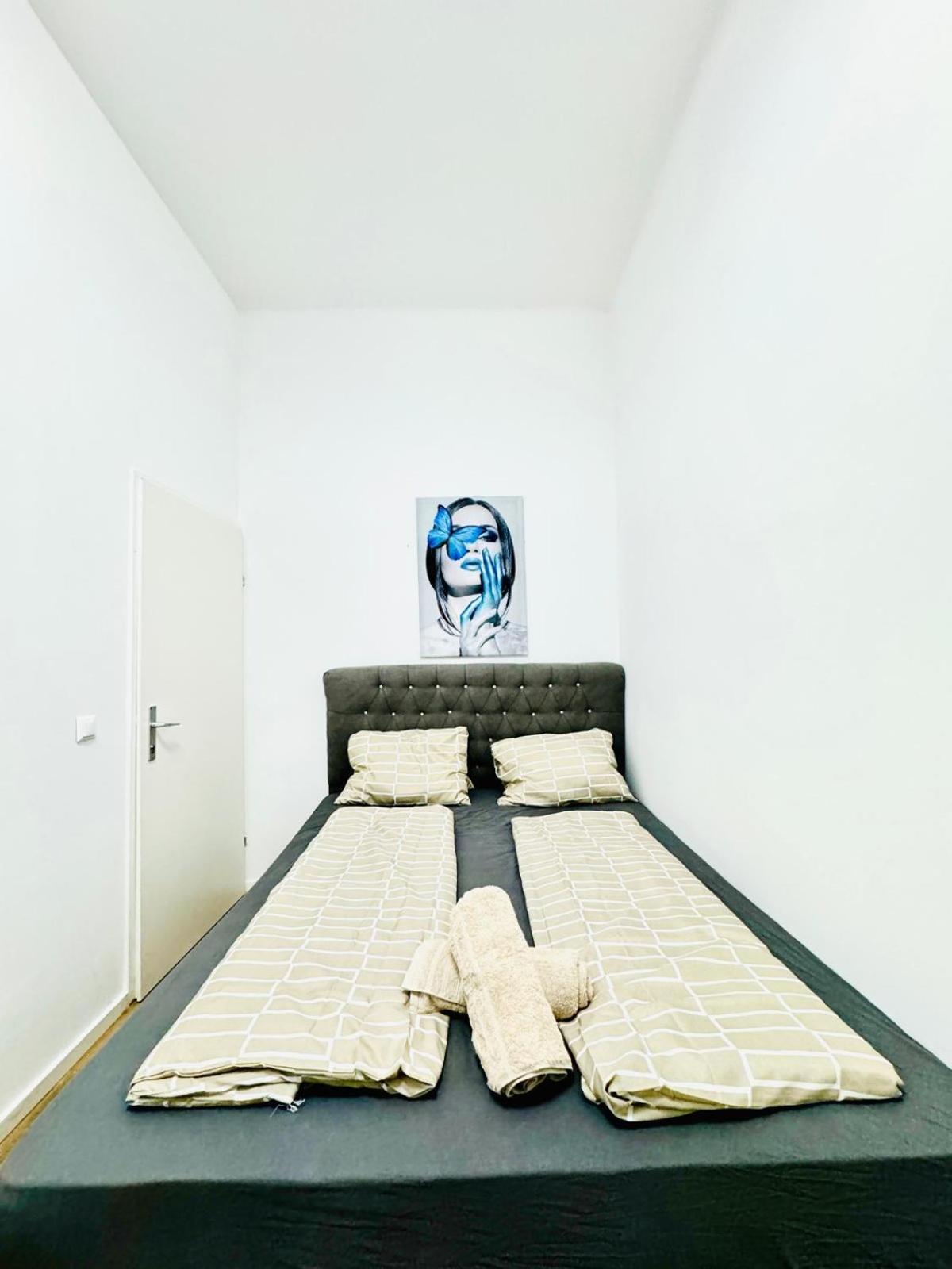 Cozy 9Br Shared Apartment, Only 12Min Walk To Augarten Βιέννη Εξωτερικό φωτογραφία